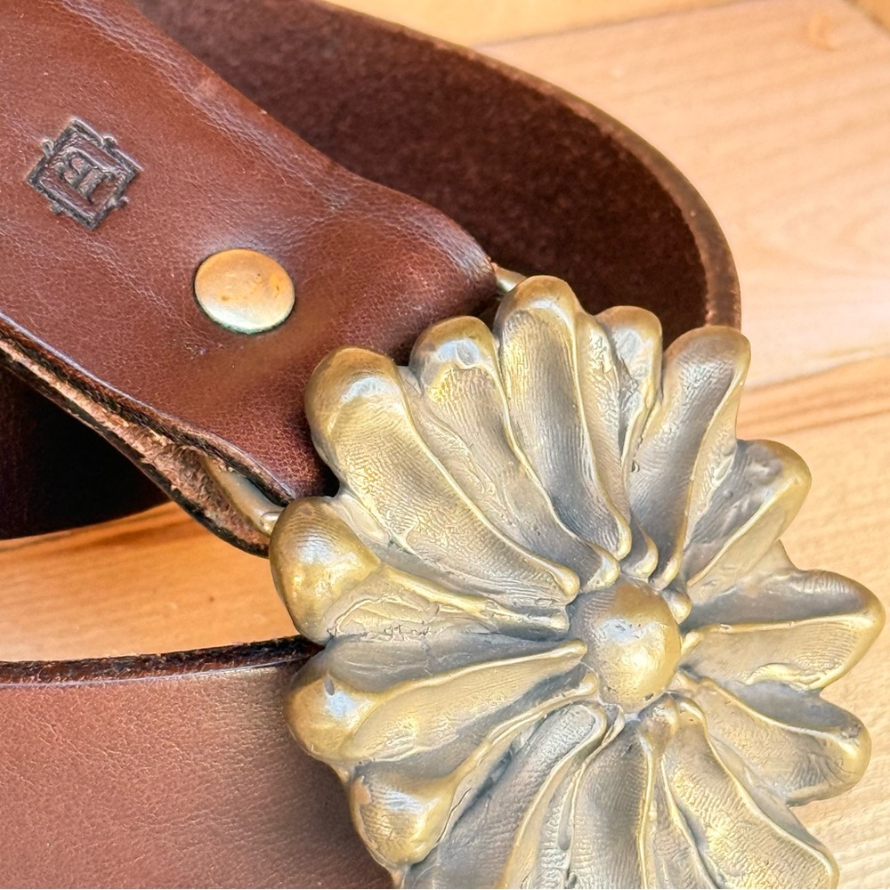 Y2K Boho Leather Belt w/ Chunky Brass Flower Buckle – Fits 30 - Picture 7 of 13